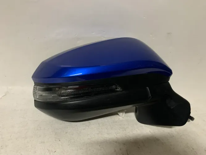 Retrovisor Corolla Cross com ponto cego 
