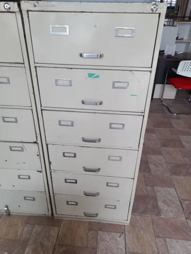 Armário de aço arquivo para ficha - usado 