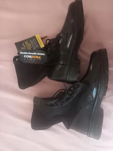 Coturno/bota