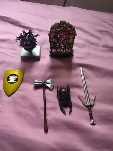 Marvel thor ,escudo Eric,elmo sauron lâmina do caos