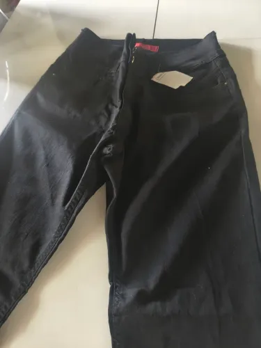Kit 3Calça jeans 2 pretas 1 branca