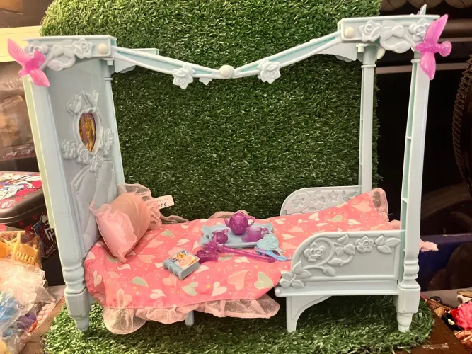 Cama dos Sonhos da Barbie dos filme Rapunzel, Lago dos Cisnes e Quebra-Nozes