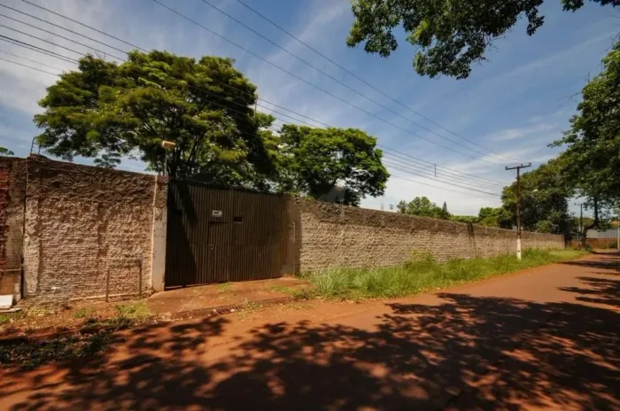 Chácara com 2 dormitórios à venda, 5450 m² por R$ 2.090.000,00 - Náutica - Foz do Iguaçu/P