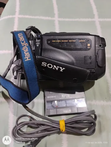 Filmadora VHS handycam Sony ( para peças e colecionadores ) ligando !!!!