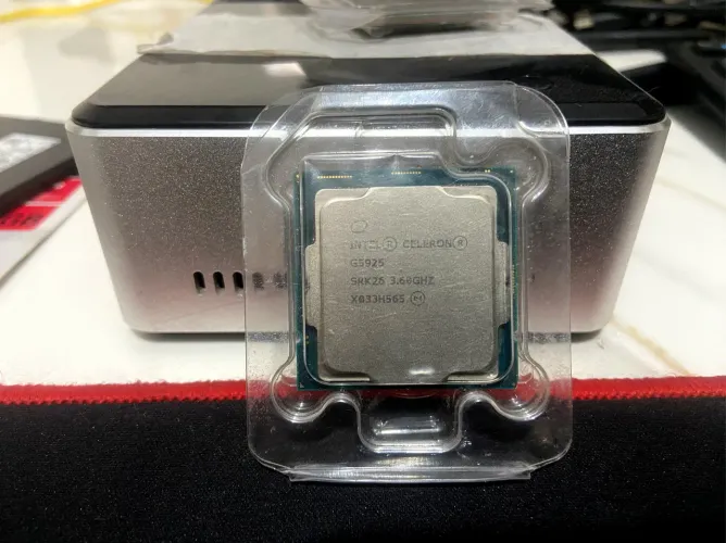 Processador Intel Celeron G5925 3.60GHz LGA 1200 - Perfeito Estado