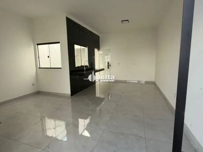 Casa com 3 quartos sendo 1 suíte disponível para venda no bairro Loteamento Monte Hebron e