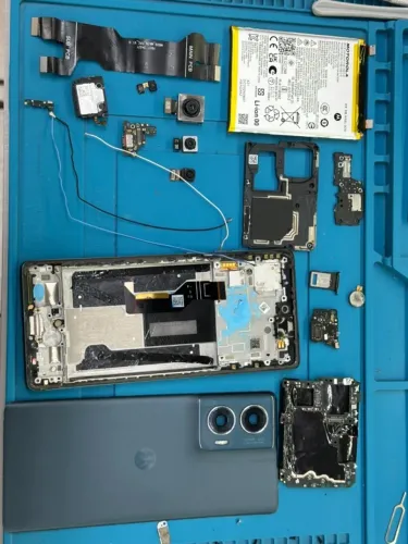 PEÇAS ORIGINAIS RETIRADAS - MOTOROLA EDGE 50 FUSION