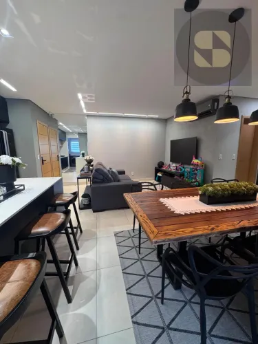 Apartamento à Venda em Jardim Cuiabá, Cuiabá | 95m²