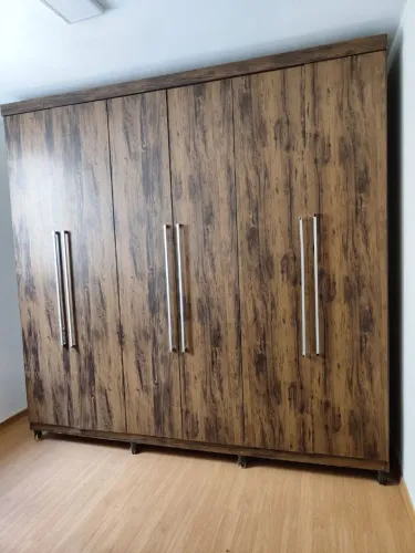 Guarda roupa gigante entrego e monto