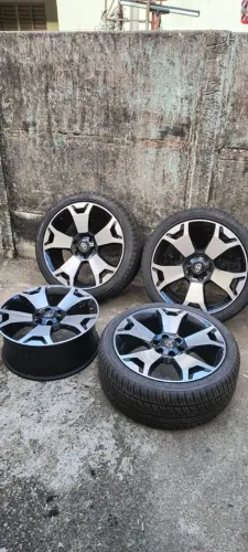 Roadao aro 22 com os 4 pneus semi novo