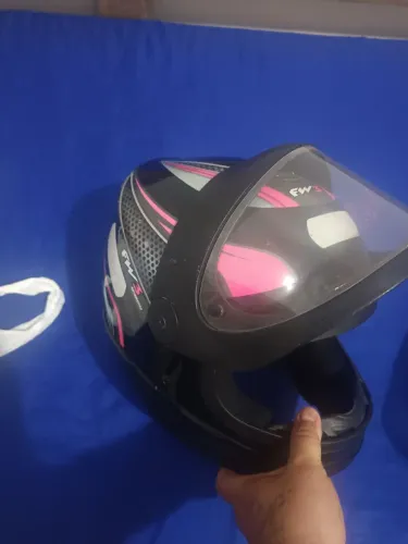 Vendo capacete novo