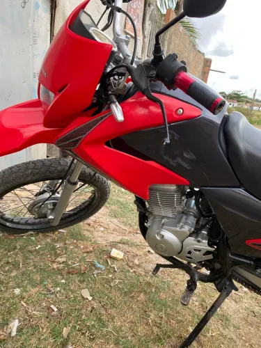 Vende-se moto em perfeito estado