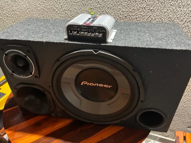 Caixa trio pioneer 12 + módulo taramos tl 1500
