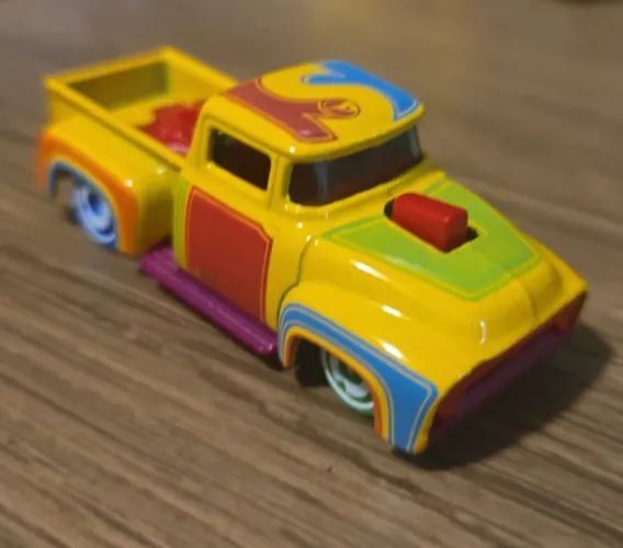 Hotwheels Custom 56 Ford Truck F-100 TH Loose 1:64 Novo Colorida Art Cars