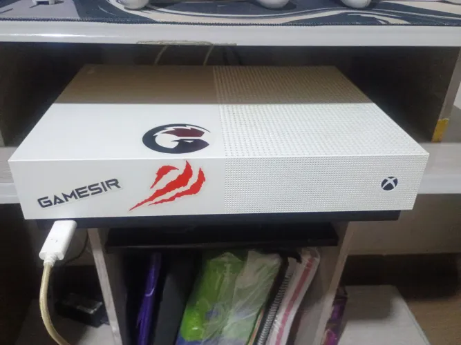 Vídeo game Xbox One S, slim