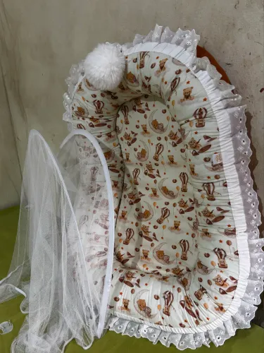 Ninho com mosquiteiro