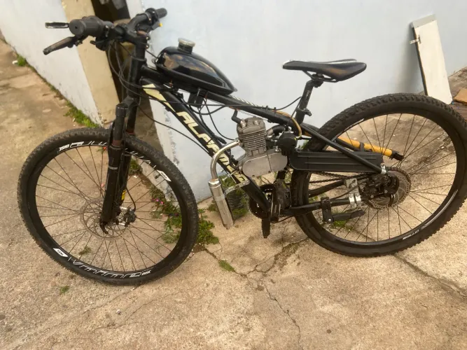 Vende-se bicicleta motorizada aro 29