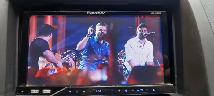 Multimidia Pioneer AVH-P4250DVD - tela 7" touch screen