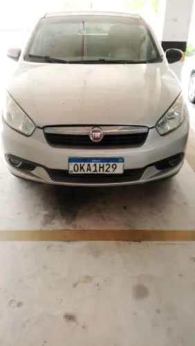 Fiat Grand Siena Essence 1.6 Flex 16V 2014