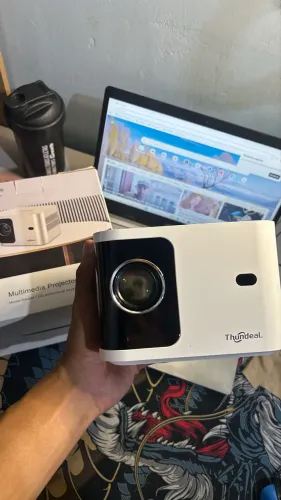 Projetor Thundeal TD91W Android 9.0 Wi-Fi HDMI USB