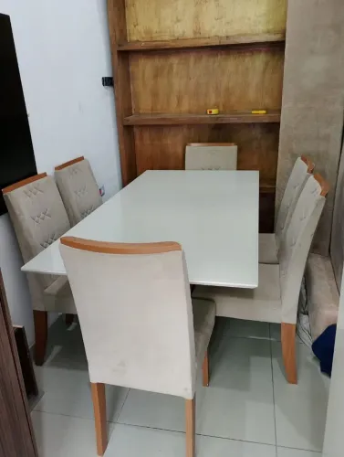 Mesa cm tampo de vidro 6 cadeiras
