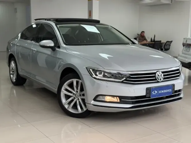Volkswagen Passat Highline 2.0 TSI 220cv Tip. 2018