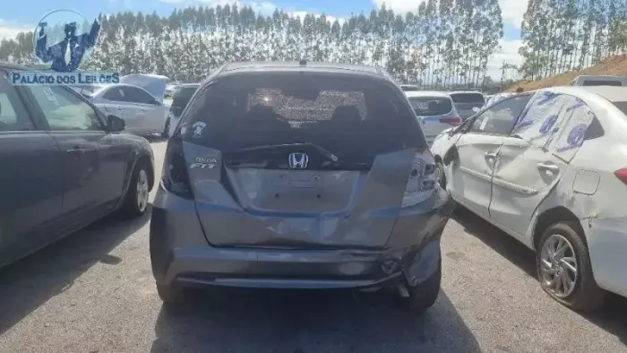 Fit 1.4 2013 retirada de peças