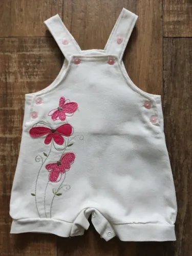 Jardineira Infantil Branca Bebê - Tamanho P (USADO)