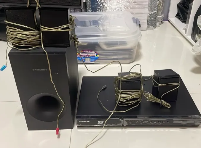 Home Theater Blu-ray 3d Samsung Ht-f4505 500w 5.1 Canais Ful Preta 