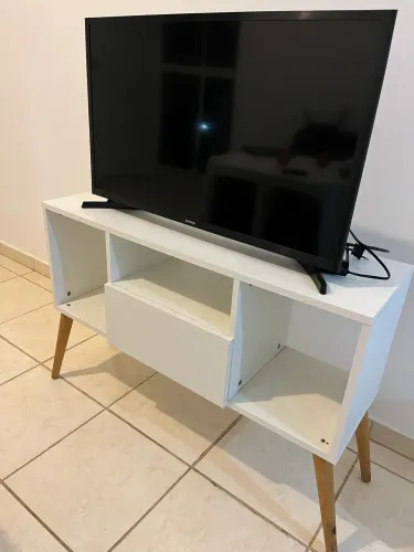 TV Samsung com Rack