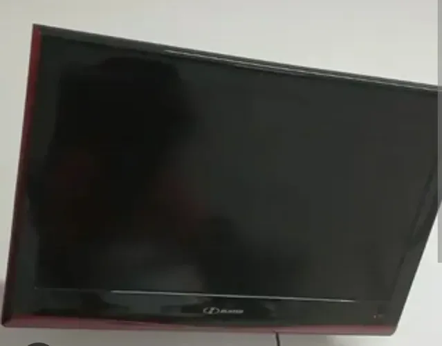 Televisão LCD32 Pol H Buster funcionando perfeitamente s/controle
