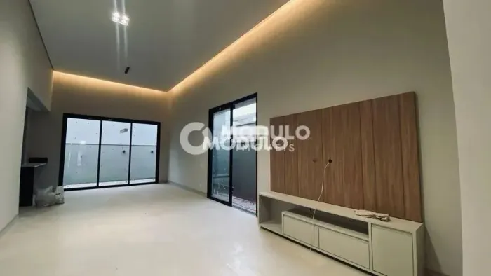 Casa nova em condomínio Zona Sul área dos Jardins!