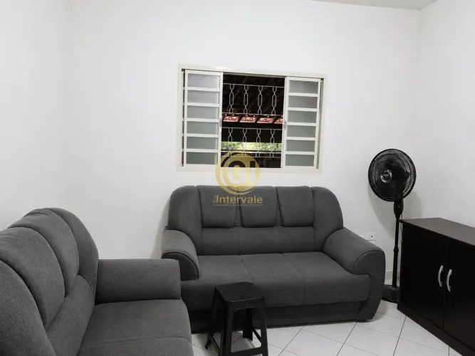 Casa à Venda em Jacareí-SP: 2 Quartos, 1 Sala, 1 Banheiro, 65m² - Conforto e Qualidade de