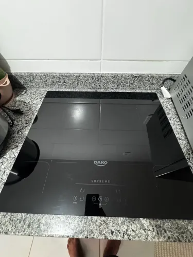 Cooktop de Indução 4 Bocas Dako Supreme Preto com Trava de Segurança 220V