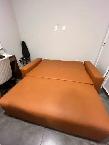 Excelente sofá cama