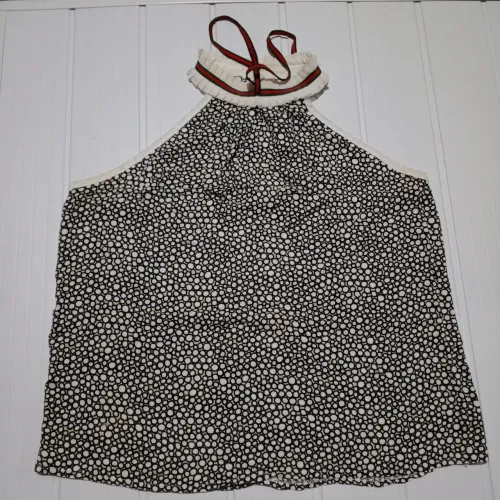 DOAÇÃO Camisa feminina estilo Gucci de bolinhas preta e branca tamanho M