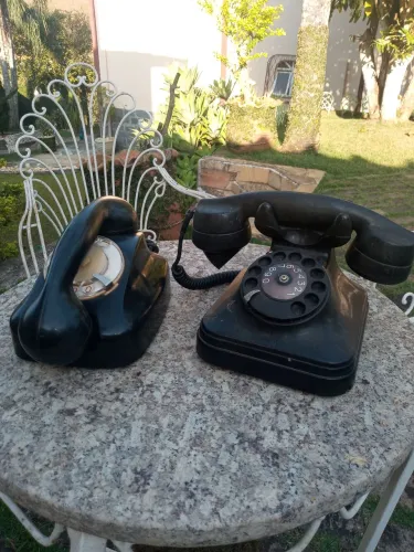 KIT DE DOIS TELEFONES ANTIGOS DÉCADA DE 60/70
