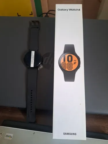 Retirada de peças galaxy watch 4