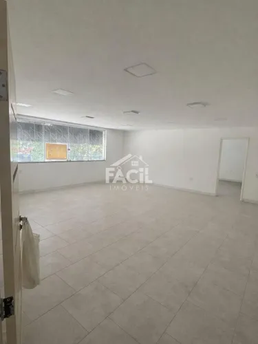 Conjunto / Sala na Avenida Vitória