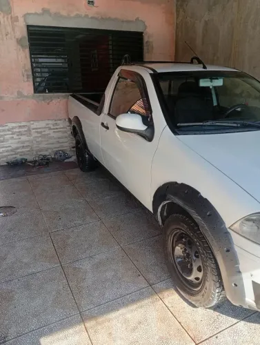 Fiat Strada Trekking 1.6 16V Flex CS 2013