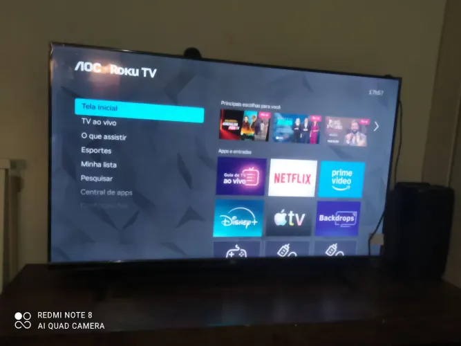 Vendo uma smart tv de 43 polegadas seminova