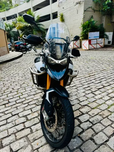 TIGER 900 RALLY PRO ZERAAAADA LEILÃO