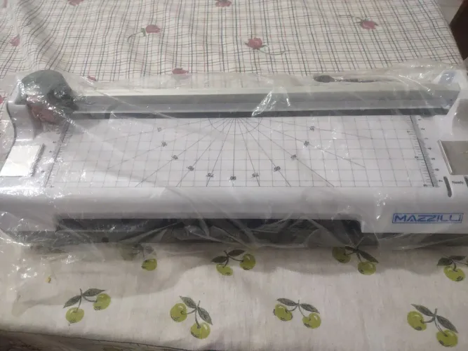 Plastificadora mazzilu+ 75 folhas A4 para plastificar 