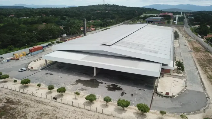 Imóvel para aluguel com 7000 metros quadrados em Catolé - Horizonte - CE