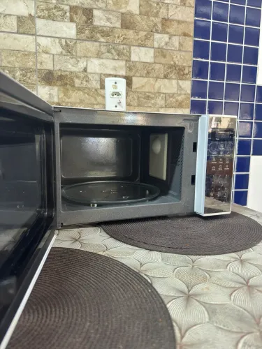 Microondas Panasonic Espelhado - 110V 27L