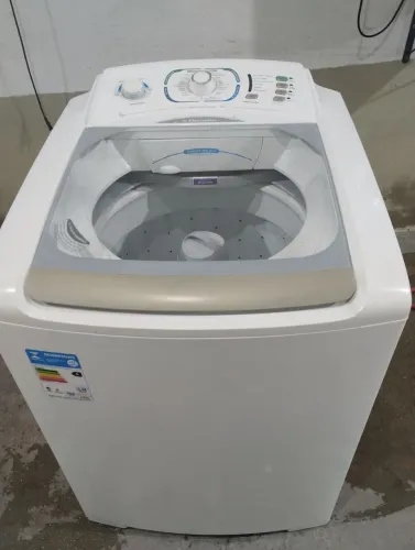 Máquina de lavar Eletrolux 12 kilos seme nova