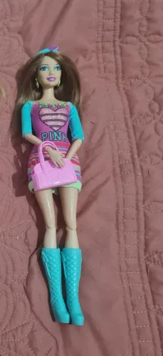 Barbie fashionistas