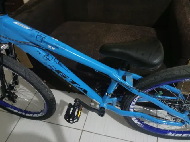 Bicicleta gta aro 26 MUITO BARARA!