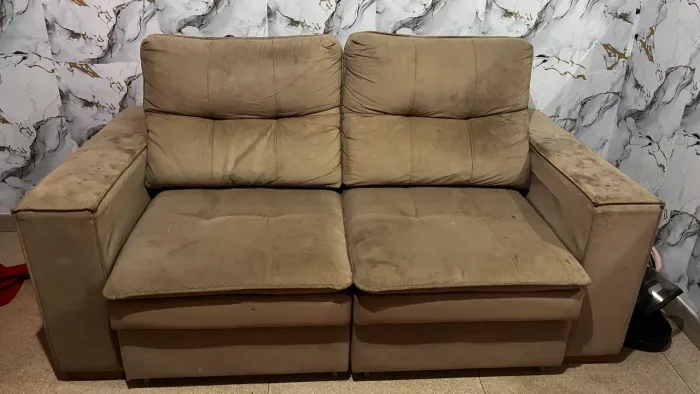 Vende se sofá retrátil