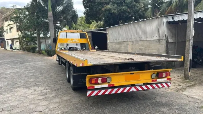 MB ACELLO 13/13 COM AR COMPLETO DE TUDO PLATAFORMA 8 METROS HELP CAR